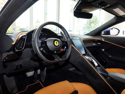 Used 2024 Ferrari Roma RWD image 9