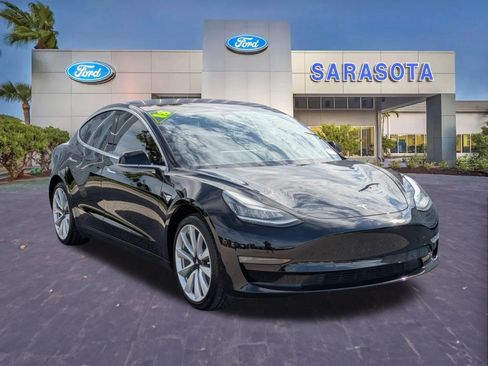 Used 2018 Tesla Model 3 Long Range RWD image 1