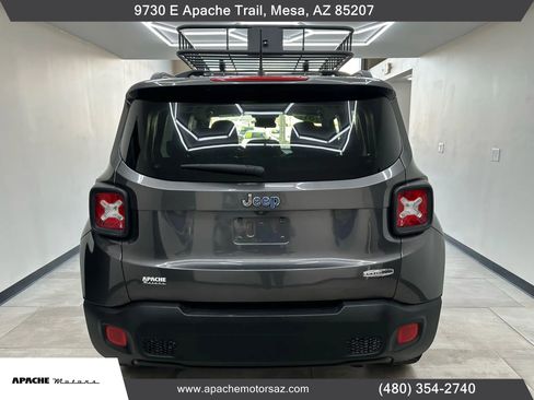 Used 2017 Jeep Renegade Latitude image 5