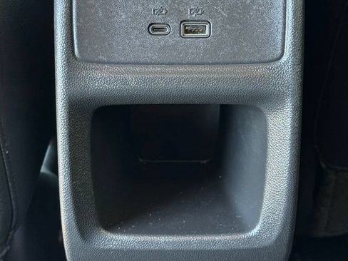 Used 2025 Chevrolet Trax LT FWD image 15