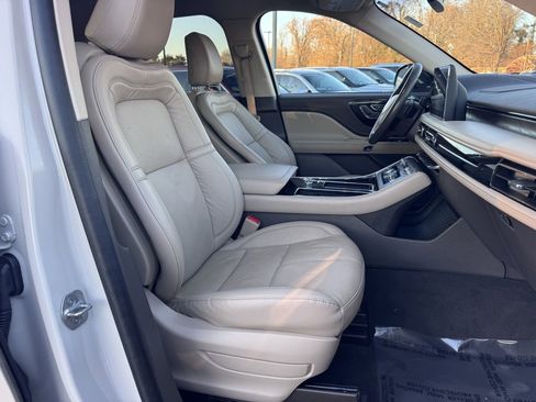 Used 2023 Lincoln Aviator Reserve w/ Equipment Group 201A image 24