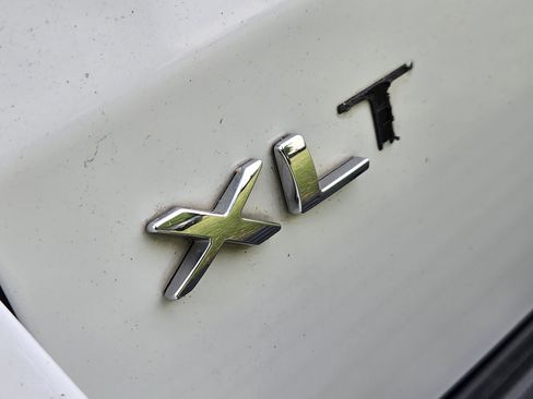 Used 2020 Ford Expedition XLT image 10