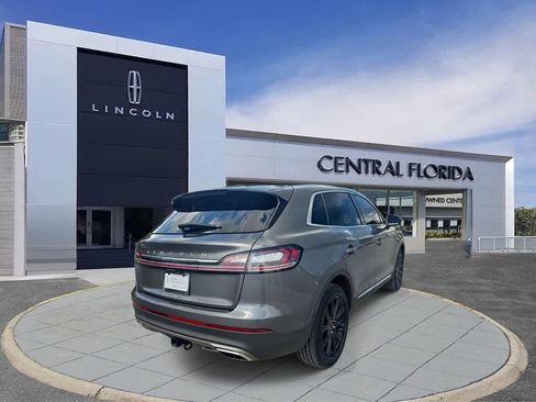 Certified 2021 Lincoln Nautilus Reserve AWD/4WD image 3