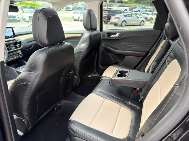 Used 2022 Ford Escape Titanium w/ Titanium Elite Package AWD/4WD image 14