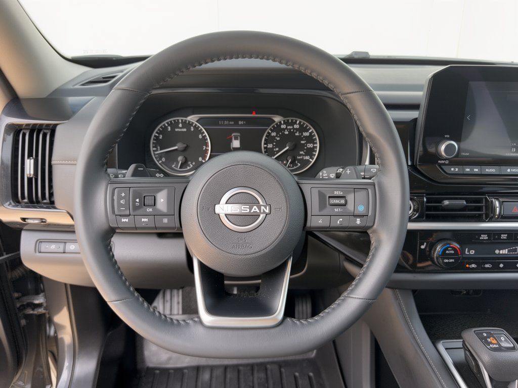 Used 2024 Nissan Pathfinder SV FWD image 10