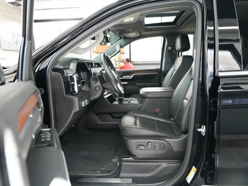 Used 2025 GMC Sierra 1500 Denali AWD/4WD image 29