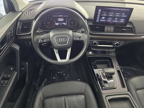Used 2022 Audi Q5 2.0T Premium w/ Convenience Package AWD/4WD image 13