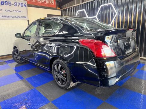 Used 2016 Nissan Versa SV image 23