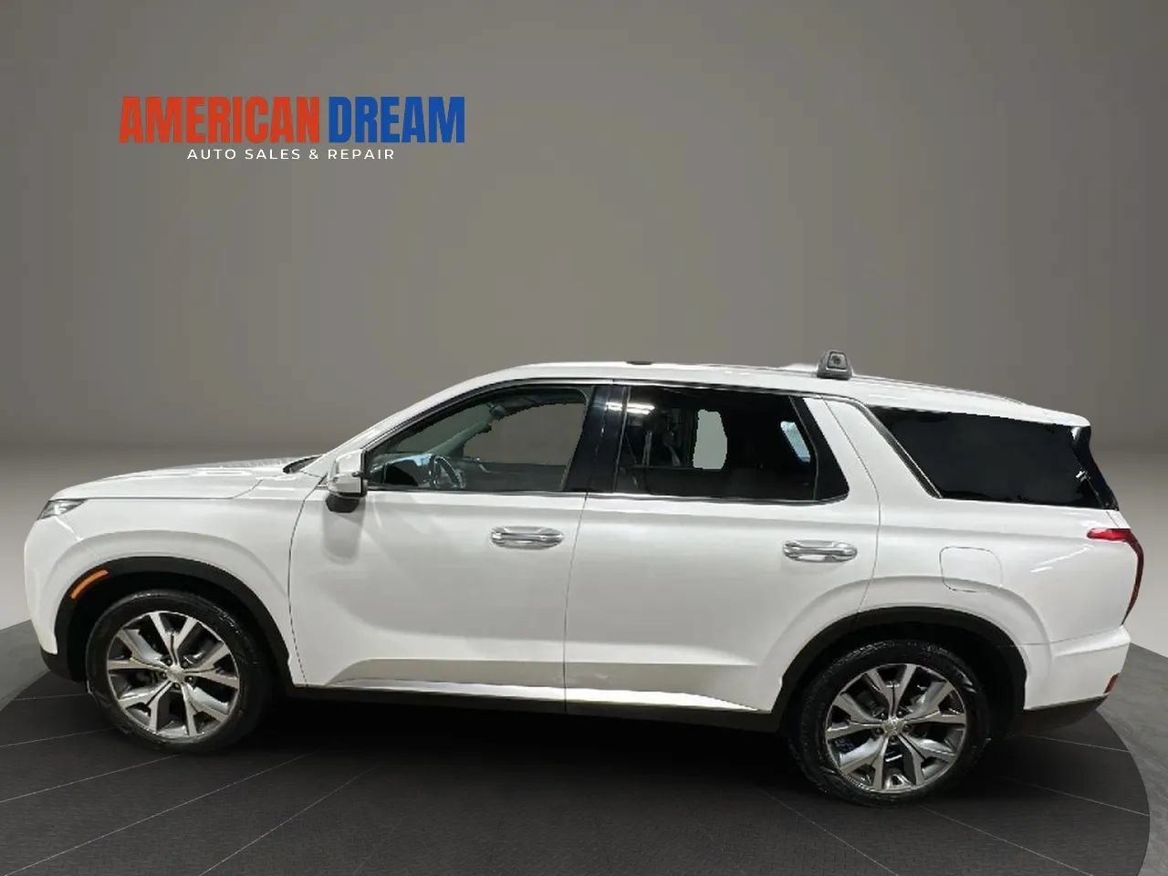 Used 2021 Hyundai Palisade SEL w/ Premium Package AWD/4WD image 2