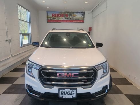 Used 2023 GMC Terrain AT4 w/ Tech Package AWD/4WD image 7