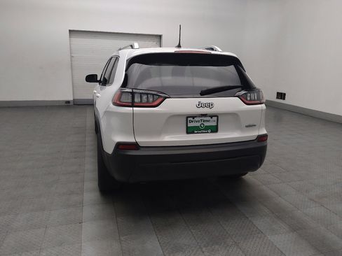 Used 2019 Jeep Cherokee Latitude w/ Cold Weather Group image 6