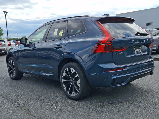 Used 2026 Volvo XC60 B5 Plus AWD/4WD image 4