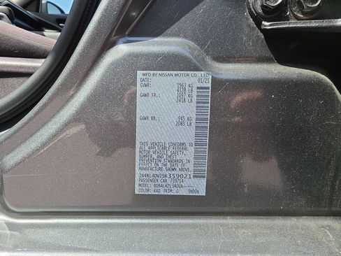 Used 2025 Nissan Altima 2.5 SV FWD image 10