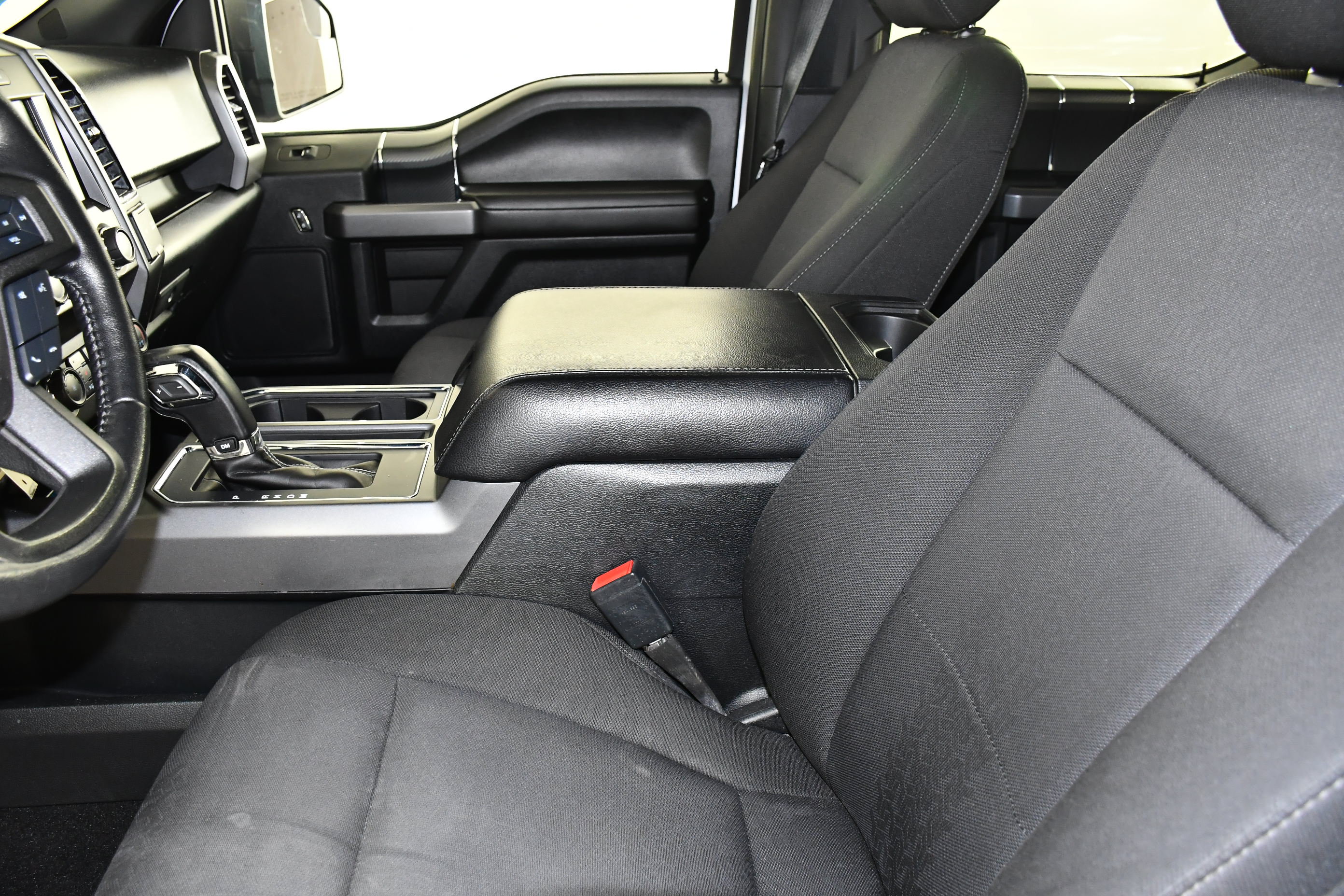 Used 2020 Ford F150 XLT w/ Equipment Group 302A Luxury AWD/4WD image 41