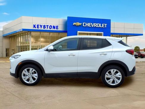 Used 2025 Buick Encore GX Preferred AWD/4WD image 4