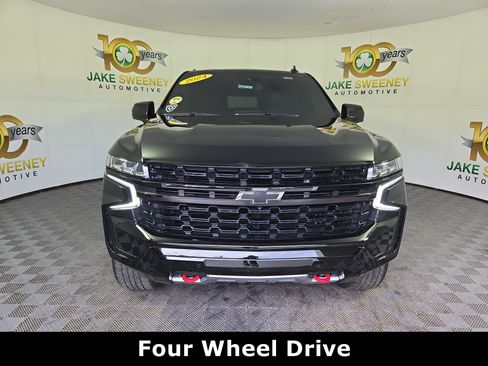 Certified 2024 Chevrolet Tahoe Z71 w/ Luxury Package AWD/4WD image 2