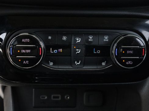 Used 2023 Buick Encore GX Select FWD image 10
