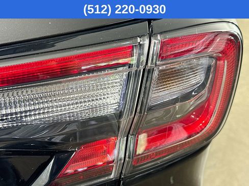 Used 2025 Subaru Outback Premium AWD/4WD image 34