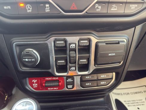 Certified 2020 Jeep Gladiator Rubicon image 19