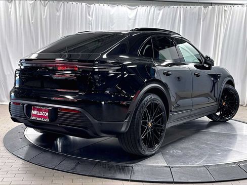 Used 2026 Porsche Macan 4S Electric AWD/4WD image 9