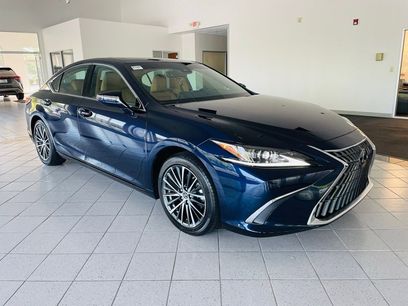 Certified 2025 Lexus ES 350 w/ Premium Package