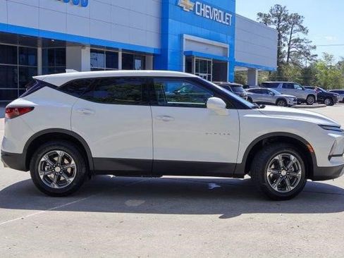 Certified 2025 Chevrolet Blazer LT FWD image 21