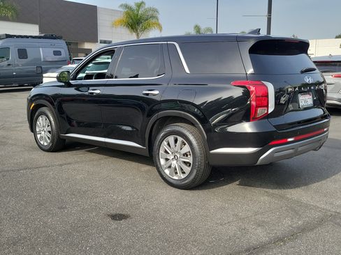 Certified 2023 Hyundai Palisade SE w/ Cargo Package image 32