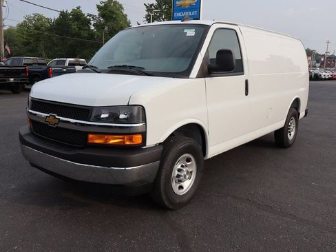 New 2025 Chevrolet Express 2500 w/ Driver Convenience Package RWD image 21