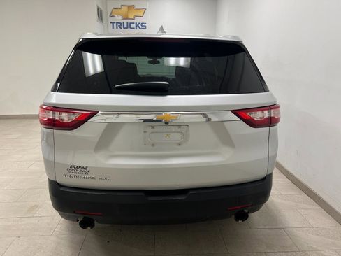 Used 2019 Chevrolet Traverse LS image 17