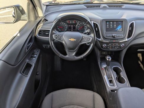 Used 2018 Chevrolet Equinox LT FWD image 19