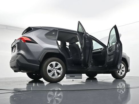 Used 2023 Toyota RAV4 LE AWD/4WD image 43