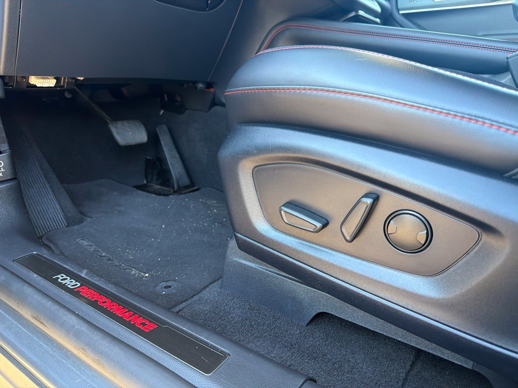 Used 2025 Ford Explorer ST AWD/4WD image 13