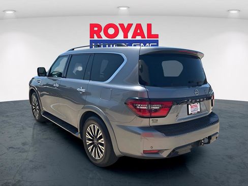 Used 2022 Nissan Armada SL w/ Midnight Edition Package image 5