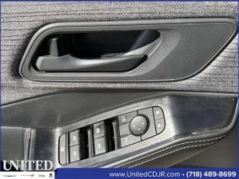 Used 2021 Nissan Rogue S image 13