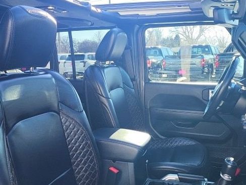 Used 2021 Jeep Wrangler Unlimited Sahara image 21