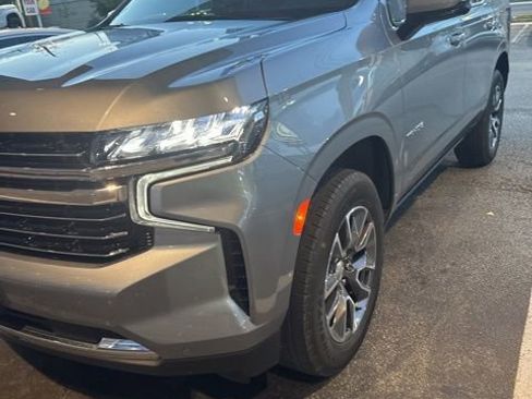 Used 2023 Chevrolet Tahoe LT w/ Luxury Package image 4