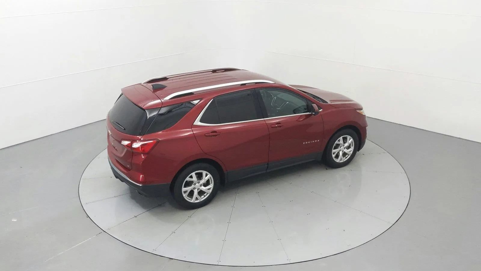 Used 2020 Chevrolet Equinox LT FWD image 23