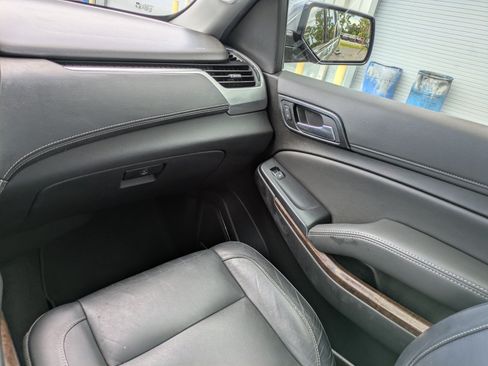 Used 2020 Chevrolet Tahoe LT AWD/4WD image 16
