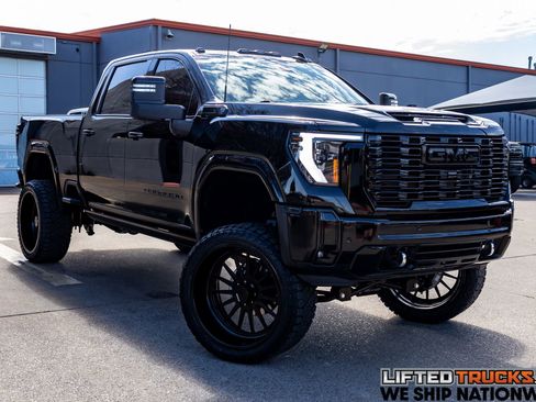 Used 2024 GMC Sierra 2500 Denali Ultimate w/ Max Trailering Package image 1