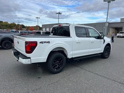 New 2025 Ford F150 XLT w/ Equipment Group 302A MID image 5