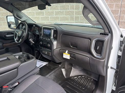 Used 2020 Chevrolet Silverado 3500 LT image 29