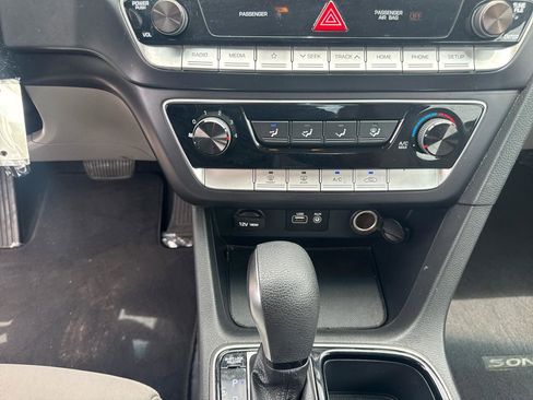 Used 2019 Hyundai Sonata SE FWD image 15