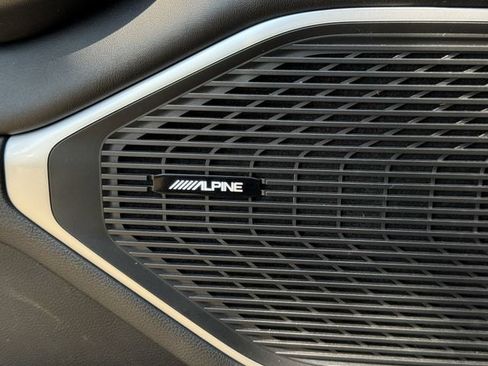 Used 2024 Jeep Wagoneer L Series II RWD image 24