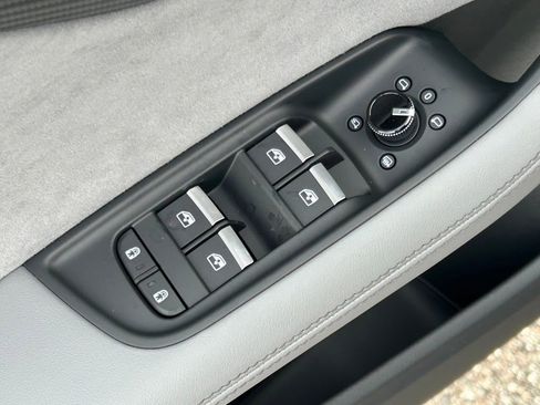 New 2026 Audi SQ7 Premium Plus image 88