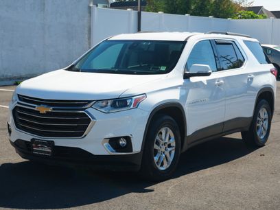 Used 2021 Chevrolet Traverse LT