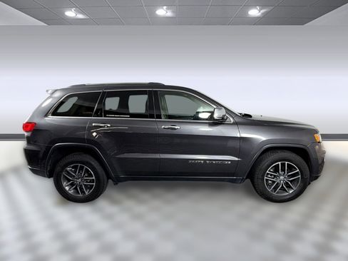 Used 2017 Jeep Grand Cherokee Limited image 8