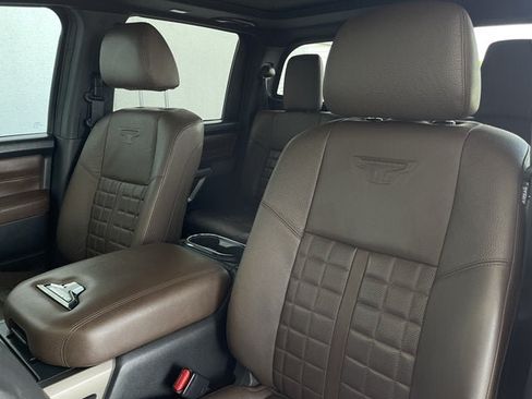 Used 2024 Nissan Titan Platinum Reserve w/ Moonroof Package AWD/4WD image 12