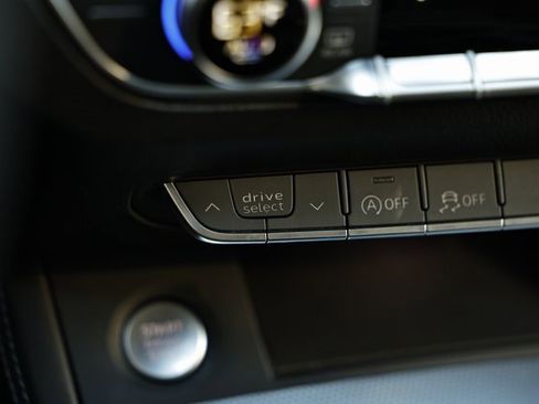 Used 2025 Audi Q5 2.0T Premium Plus w/ Premium Plus Package image 39