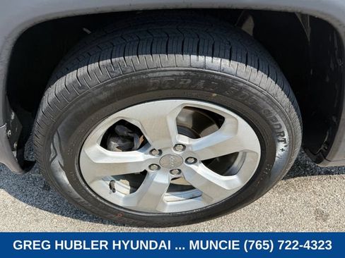 Used 2018 Jeep Compass Latitude AWD/4WD image 10