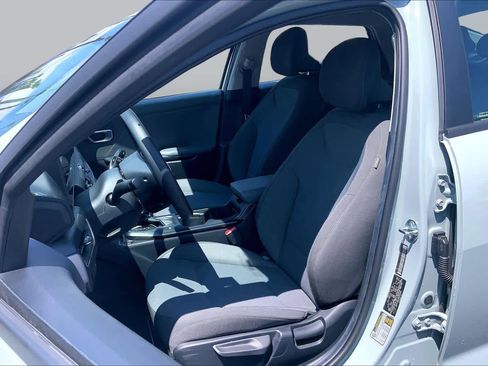 Used 2025 Kia K4 FWD image 7